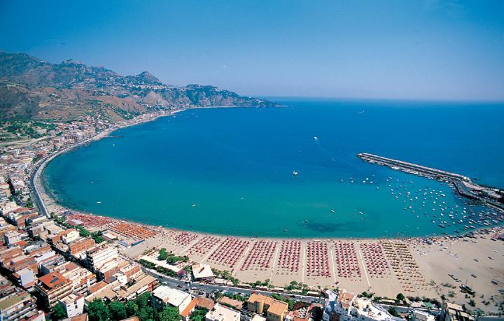 Casa Lucrezia Apartamento Giardini-Naxos Exterior foto